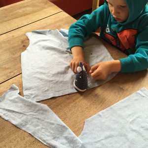 Cutting t-shirt from pattern